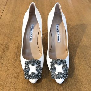 🚫 SOLD 🚫 Manolo Blahnik Hangisi Pump 34